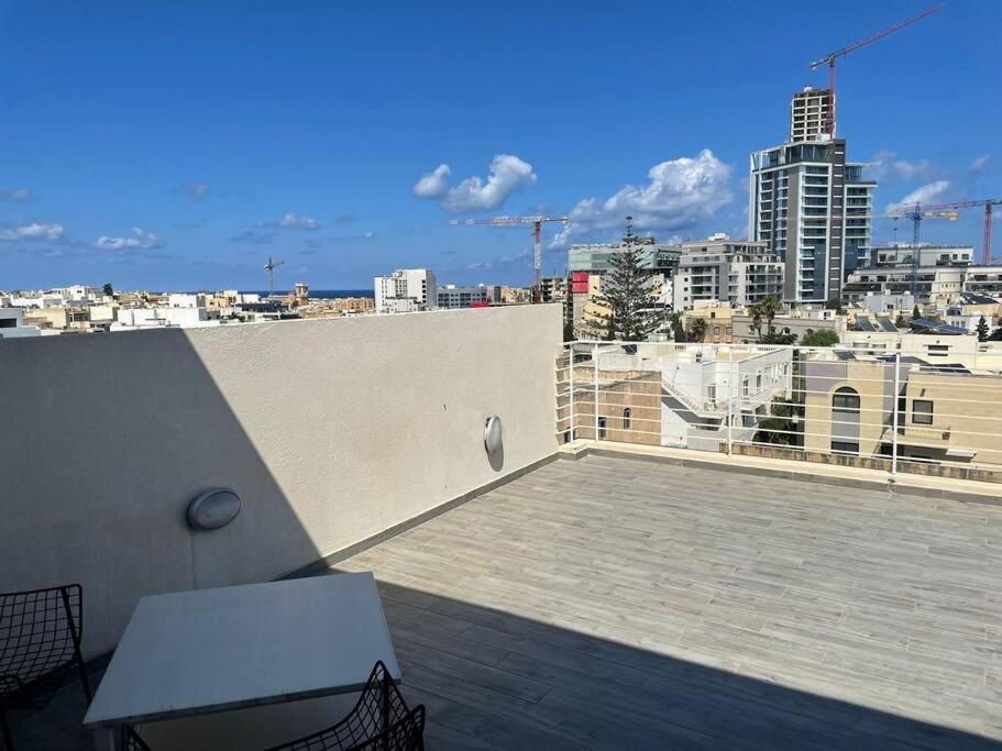New Two Bedroom Penthouse In Swieqi/st.julian's Apartment