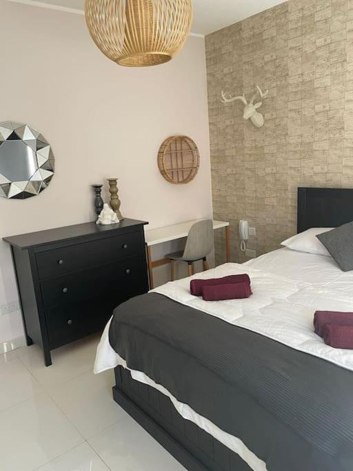 Apartment New Two Bedroom Penthouse In Swieqi/st.julian's Is-Swieqi